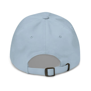 Gorra tipo dad hat azul claro vista trasera con cierre ajustable metálico